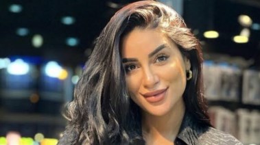 الفنانة جوري بكر