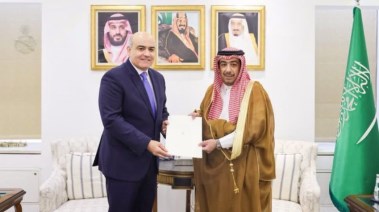 السفير حاتم عبد القادر