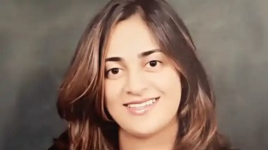 ياسمين أبو النجا 