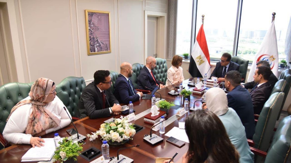 بحث توطين صناعة الأجهزة الطبية في مصر