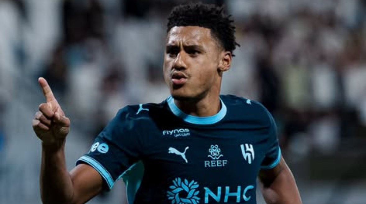أولي واتكينز لاعب الهلال