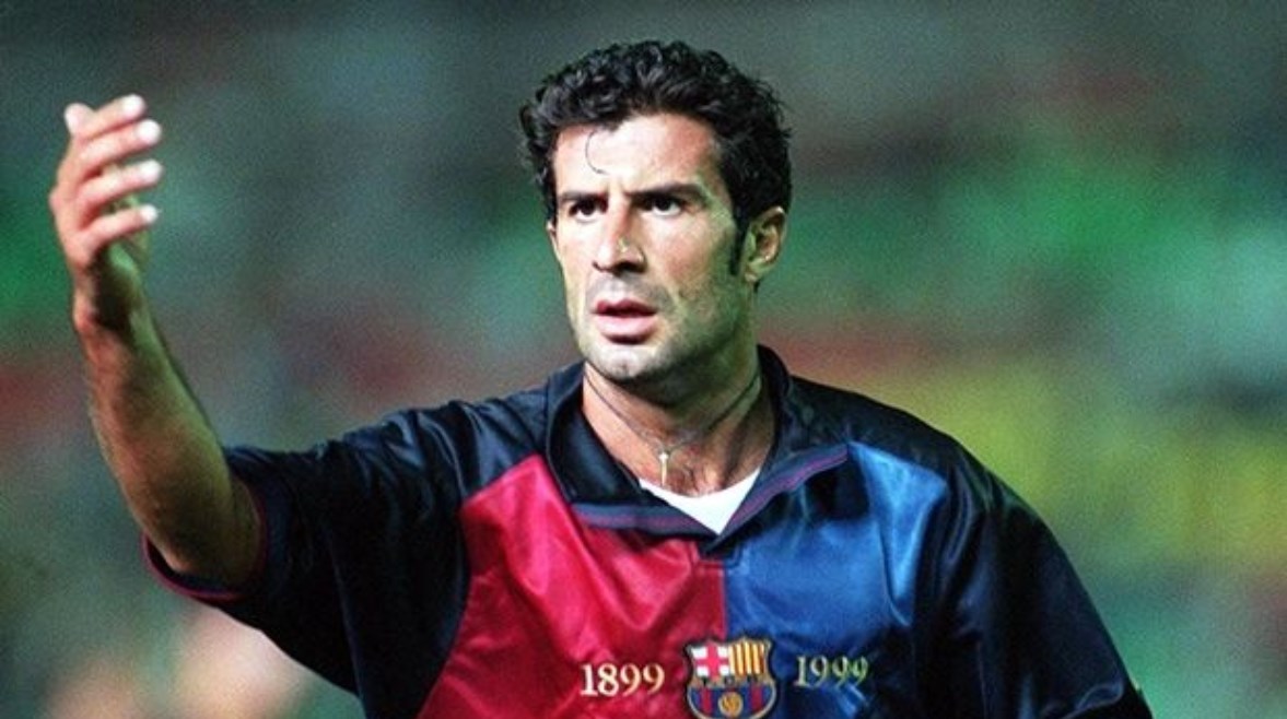لويس فيجو لاعب برشلونة 