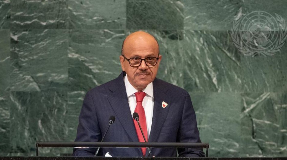 وزير خارجية البحرين عبد اللطيف بن راشد الزياني