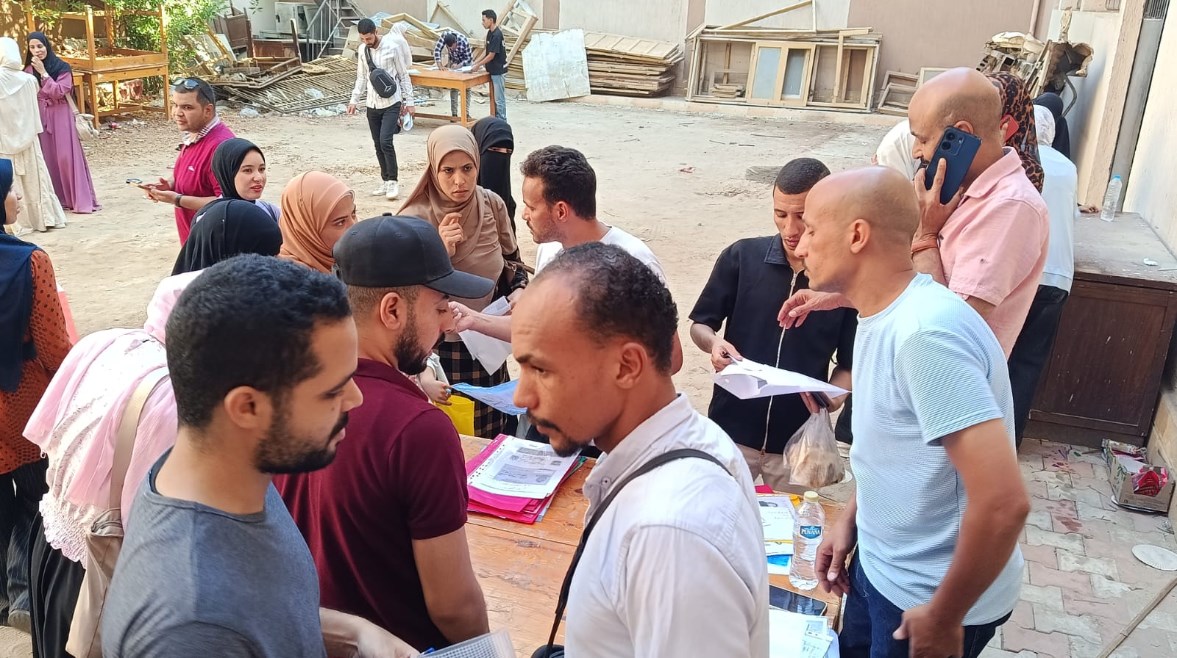 جانب من استقبال المعلمين الجدد