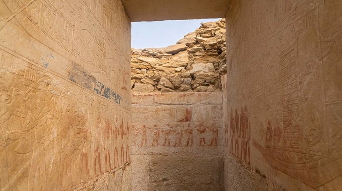 اكتشاف مقبرة أثرية