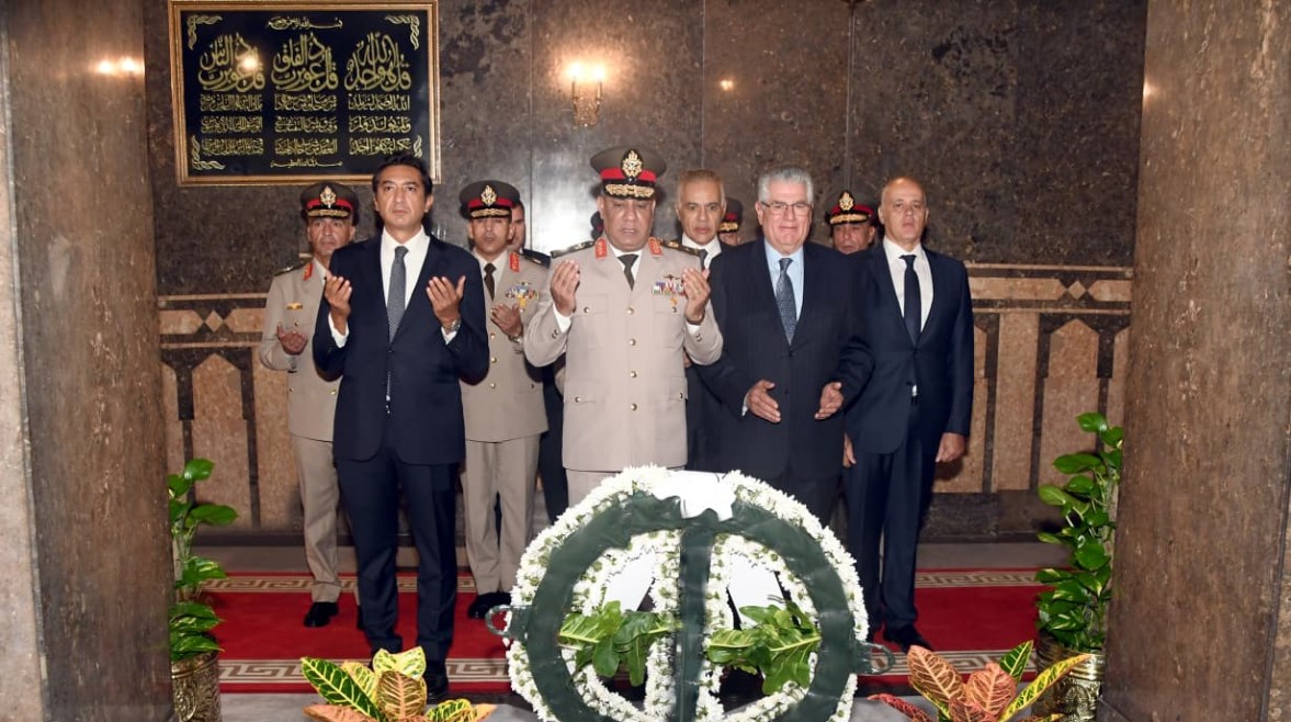 وزير الدفاع يحيي ذكرى الرئيس جمال عبد الناصر 