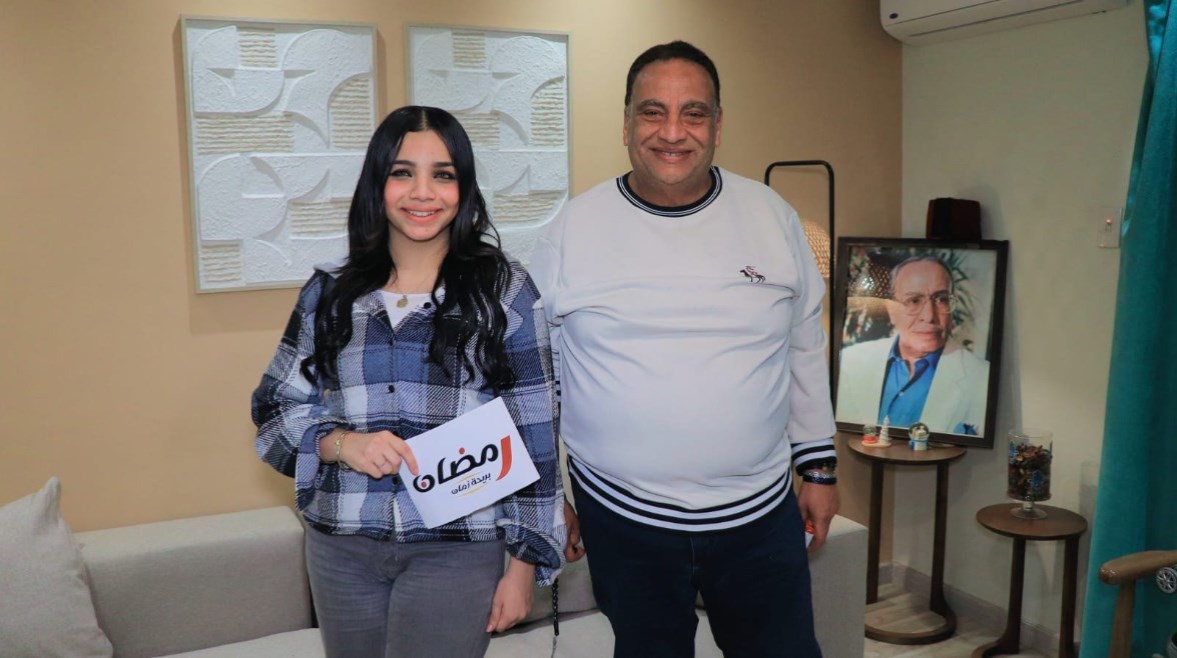 محمد فؤاد المهندس والزميلة هايدي محمد 