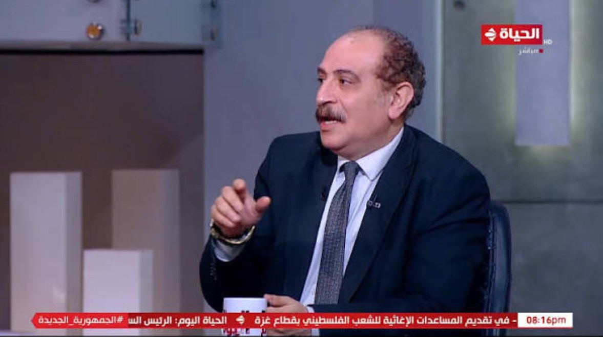 د. طارق فهمي خبير سياسي 