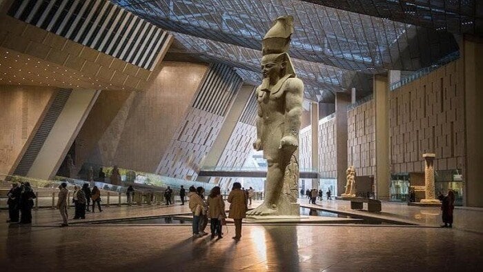 القنوات الناقلة لـ افتتاح المتحف المصري الكبير - تليجراف مصر