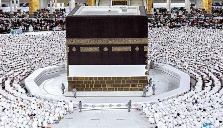 62-164220-hajj-package-prices-2025-egypt_700x400