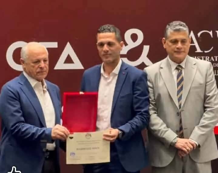 118465_592_013244 118465_592_013244