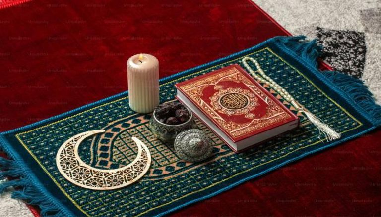 205-200716-premium-photo-1679952778430-04f5a0be0f1