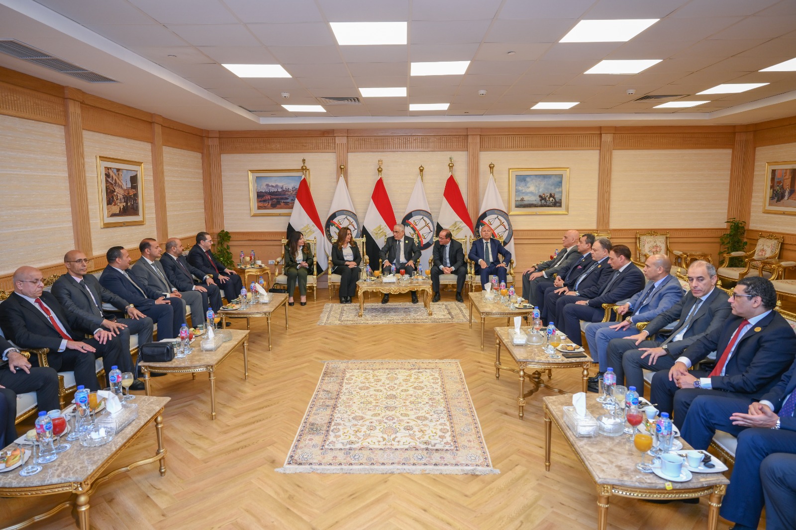 f8b2f949-deb4-4e1c-91a8-13a2b48b3f1a