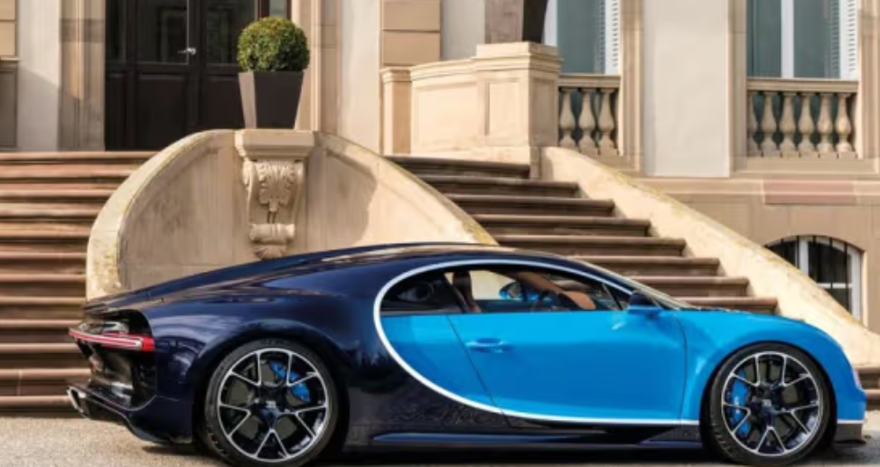 بوجاتي_شيرون_2026