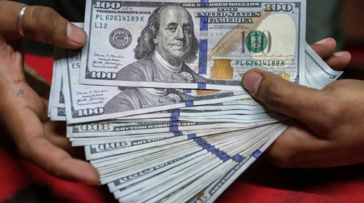 سعر صرف الدولار اليوم أمام الجنيه المصري