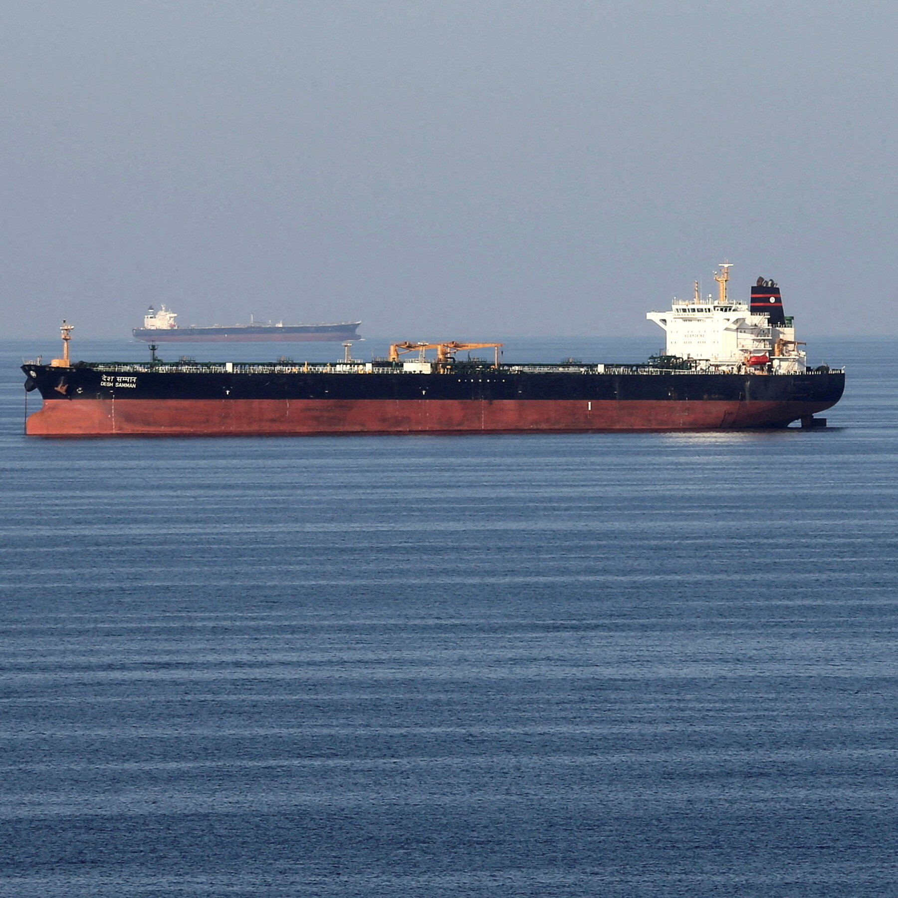 19biz-hormuz-tankers-bzcg-mediumSquareAt3X 19biz-hormuz-tankers-bzcg-mediumSquareAt3X