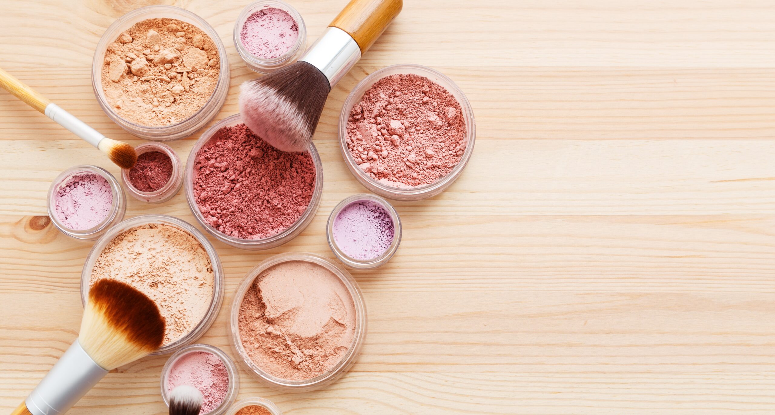 Cosmetics-shutterstock_617798879-scaled Cosmetics-shutterstock_617798879-scaled