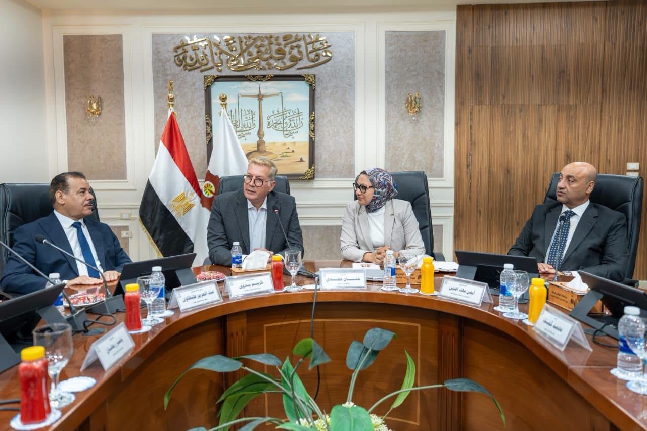 780093493_1063447356174493_83955026110954552_n توقيع بروتوكول إنشاء أول مدرسة تكنولوجيا تطبيقية متخصصة في التعدين