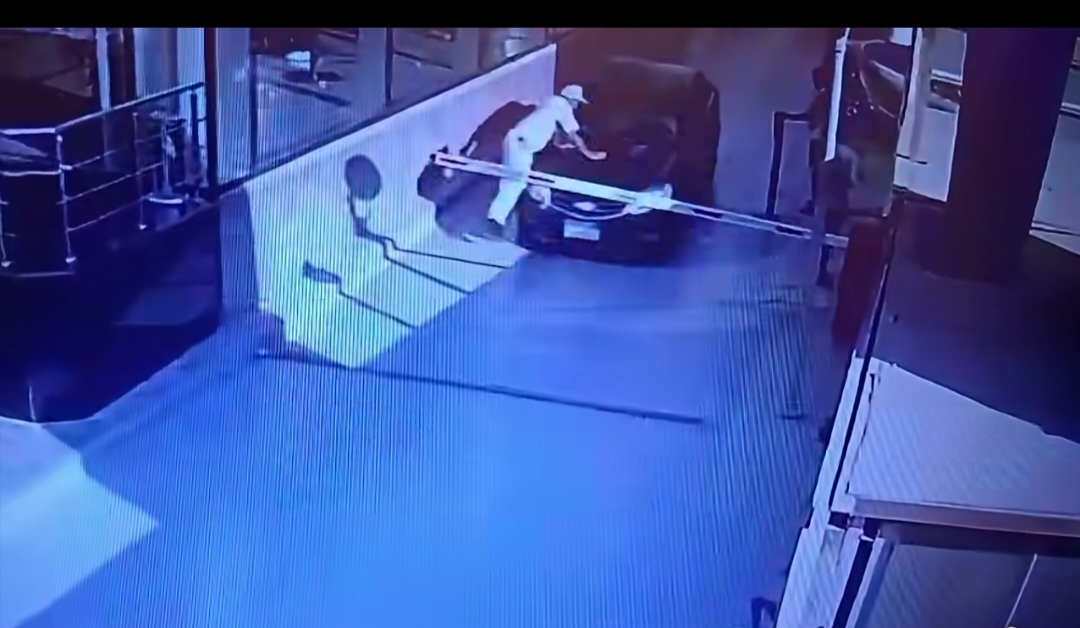 1001107700