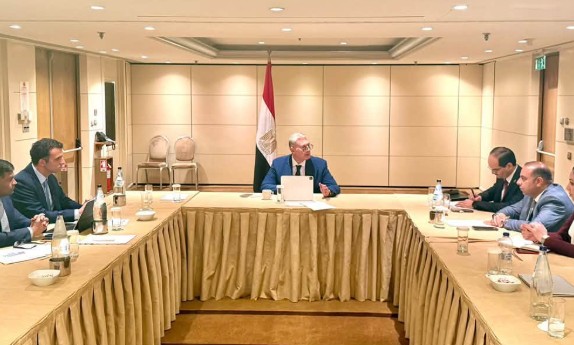 جانب-من-المباحثات جانب-من-المباحثات